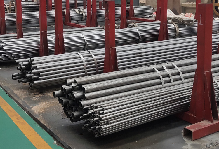 精拉管与无缝性欲色视频黄色污污污的区别及具体生产工艺